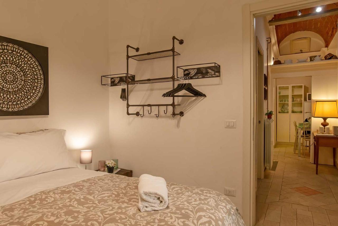Casa Medici Riccardi - 50Mt Da Piazza Duomo Lägenhet Florens Exteriör bild