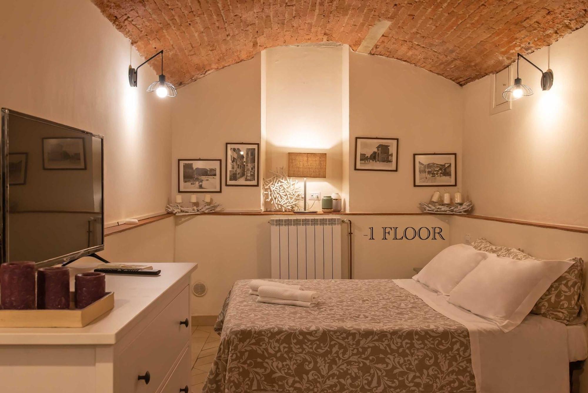 Casa Medici Riccardi - 50Mt Da Piazza Duomo Lägenhet Florens Exteriör bild